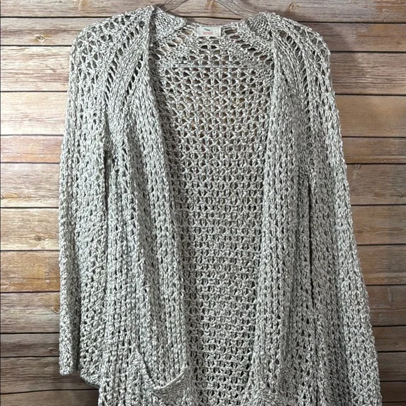 Hummingbird long crochet pocket cardigan - Picture 5 of 7